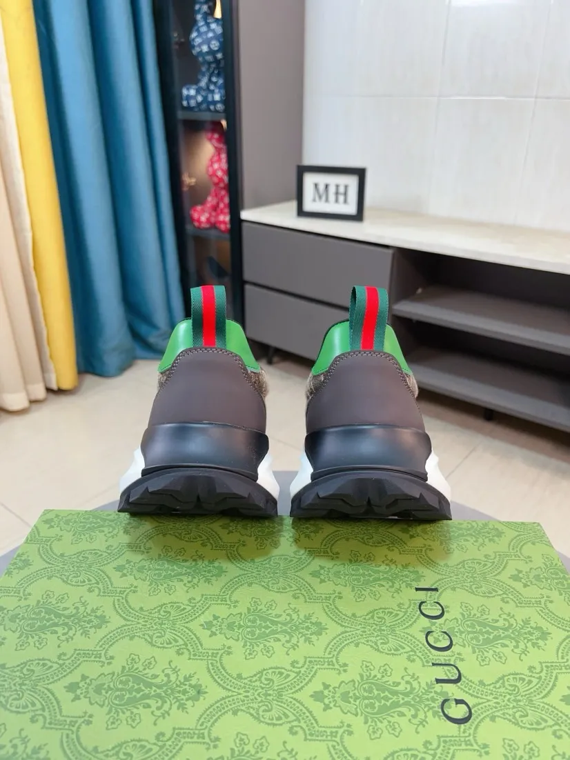 Men's shoes 💰458🌹🌹[GUCCI] Gucci's new lace-up casual men's shoes are on the market first, and the materials and workmanship are superior to all versions on the market. The highest quality shipped first-layer cowhide with imported original perforated materials➕Genuine leather lining, privately molded soft outsole, high foot comfort, imported special materials highlight the brand's unique charm, high-end customization 38-44